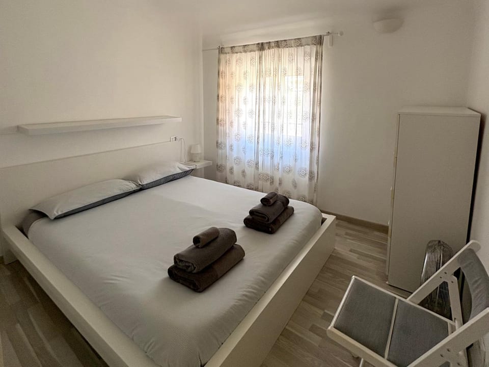 Penna's House - Citra LT 4240 Apartment in Genoa