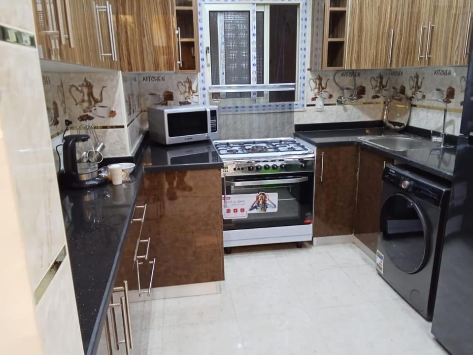 cozy and modern apartment in central location in Cairo Mohandessin near Nile Apartment in Egypt