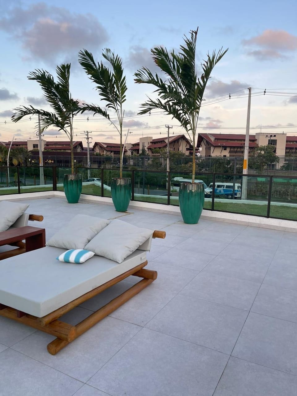 View (from property/room), Balcony/Terrace, sunbed