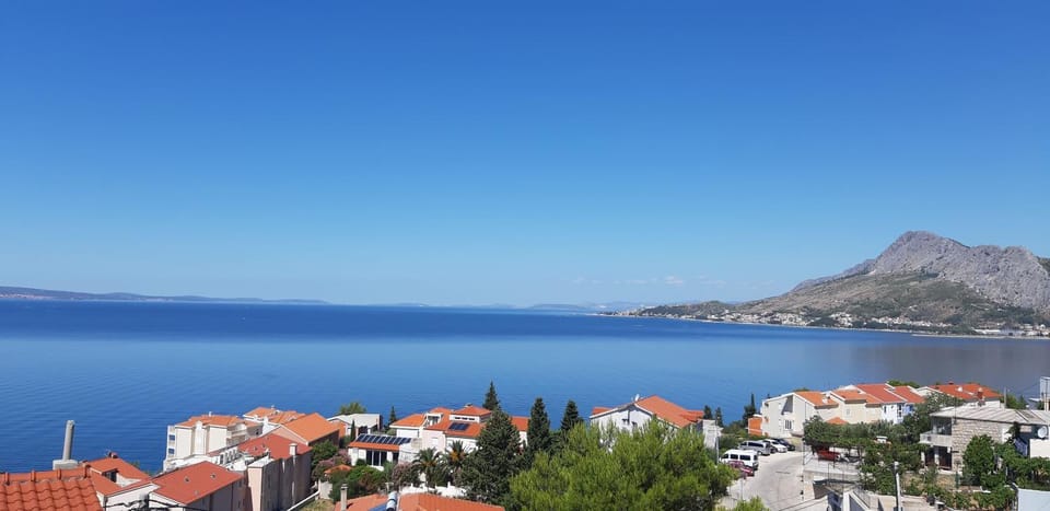 Day, Natural landscape, City view, Mountain view, Sea view