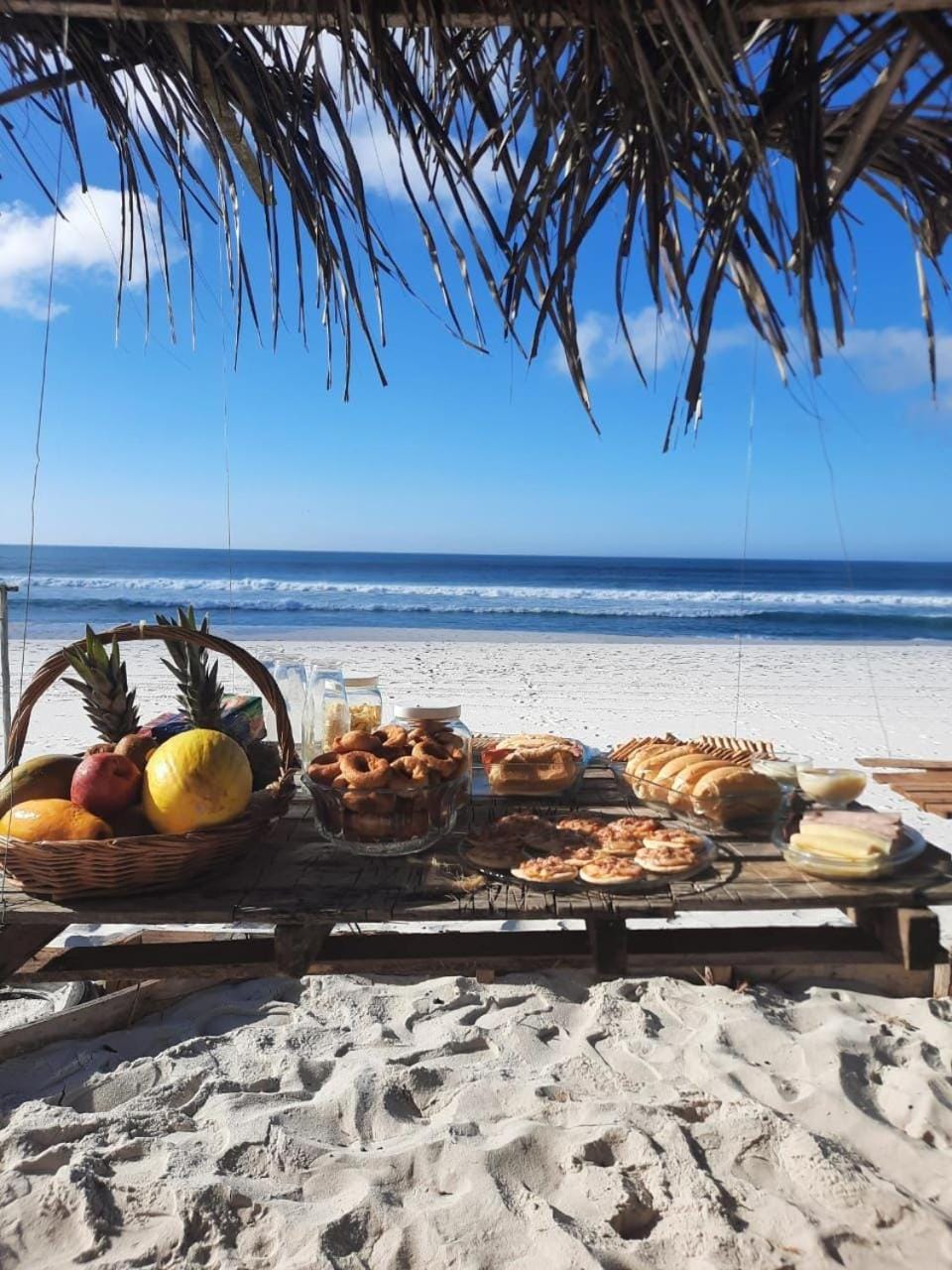 Day, Natural landscape, Food and drinks, Beach, Food