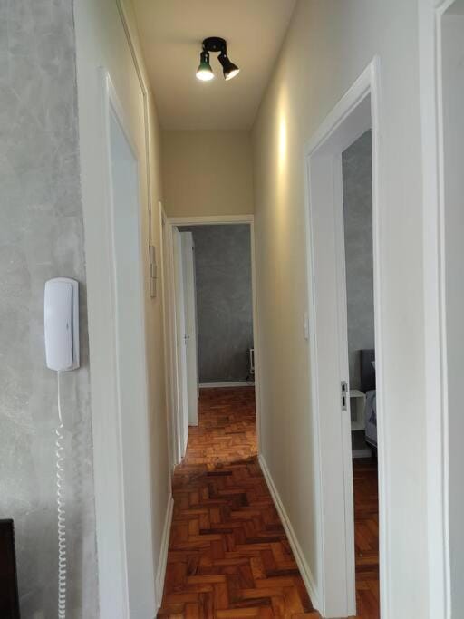 Apartamento no coração de Pinheiros Apartment in Sao Paulo City