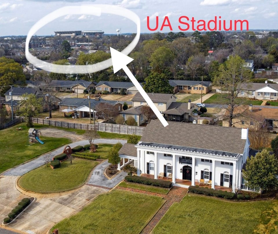 Property building, Area and facilities