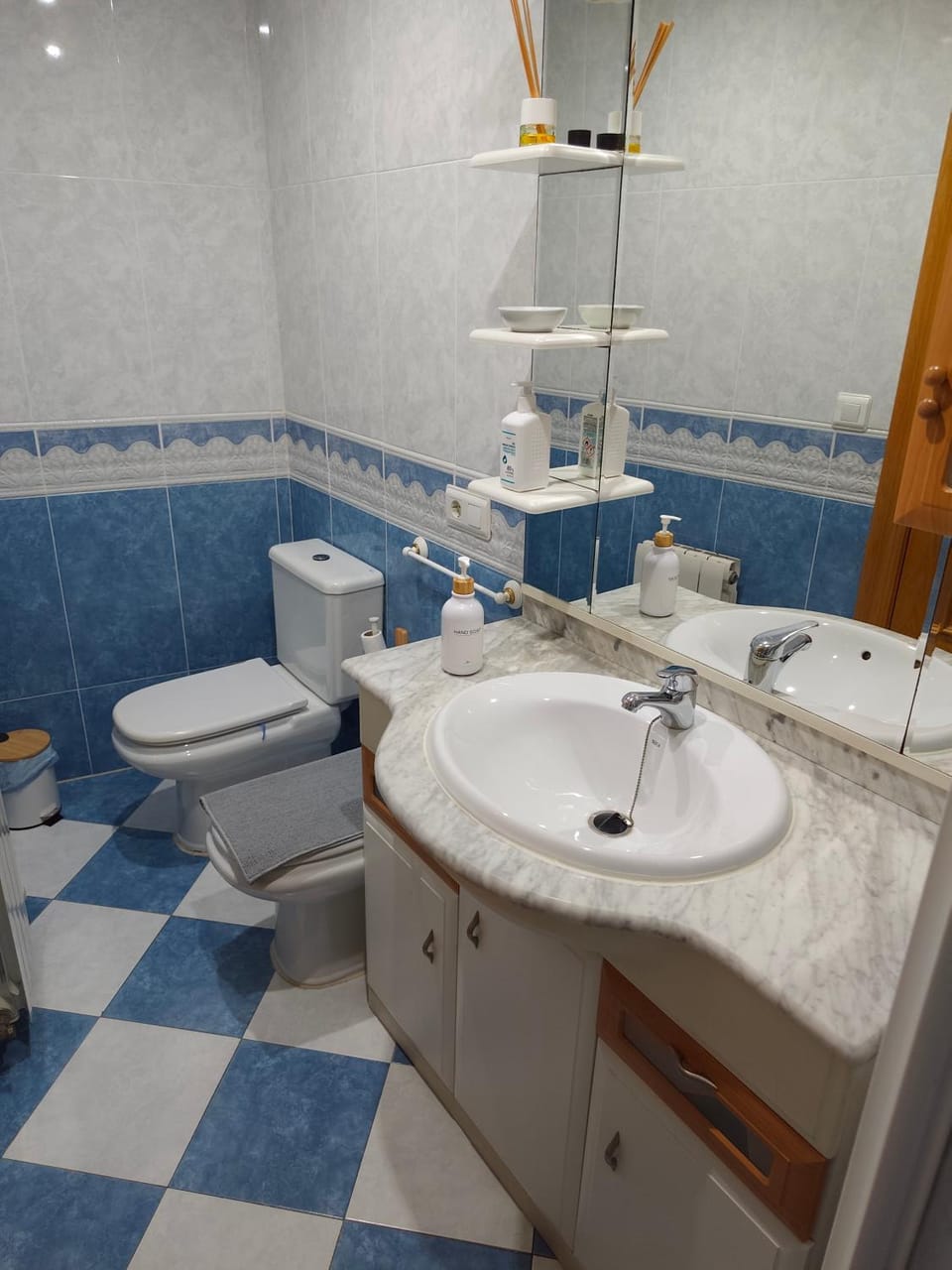 Shower, Bathroom, bidet