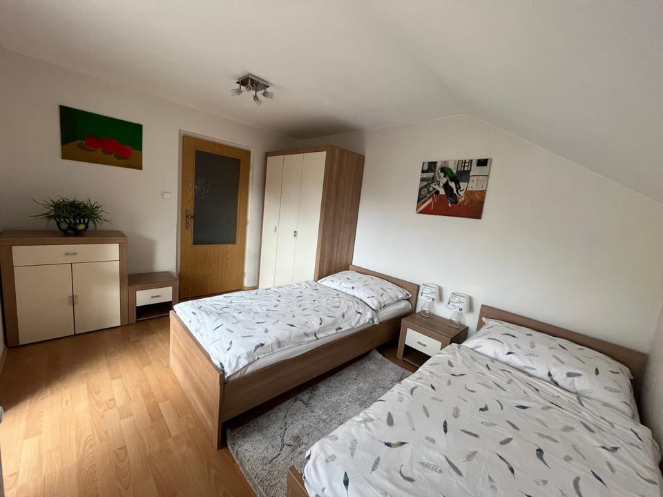 Bed, Bedroom, wardrobe