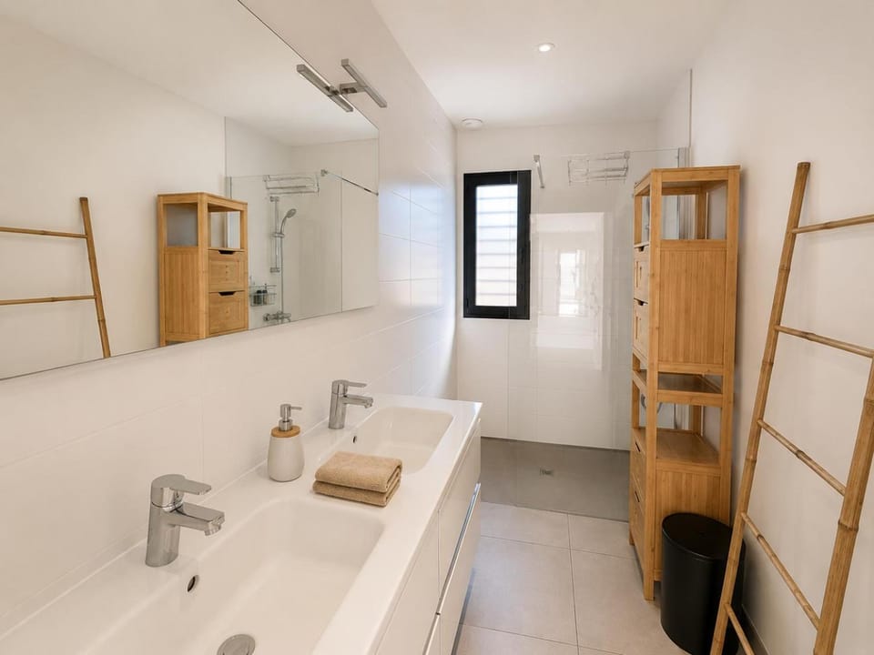 Oasis Blue Perpignan Canet Villa in Perpignan