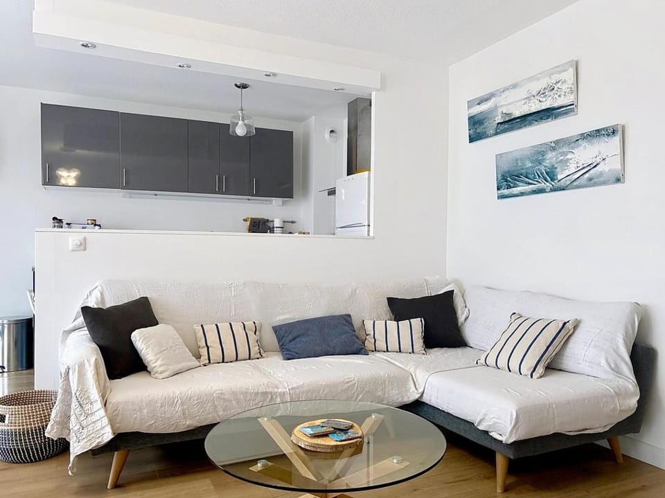 SEA VIEW Classé 3 étoiles climatisé Terrasse Vue Mer Parking by LaConciergerie13 Apartment in La Ciotat