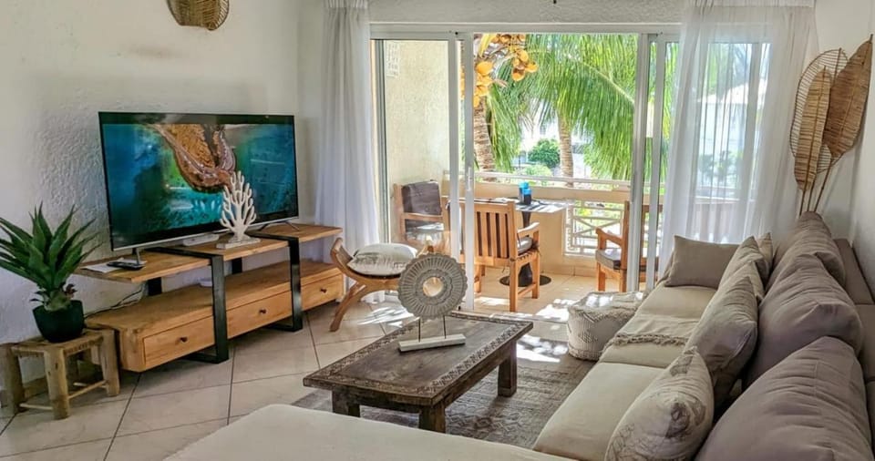 TV and multimedia, Living room, Dining area