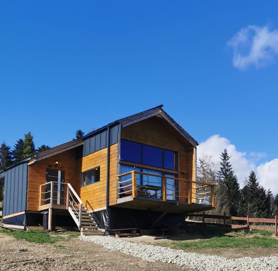 Property building, Day