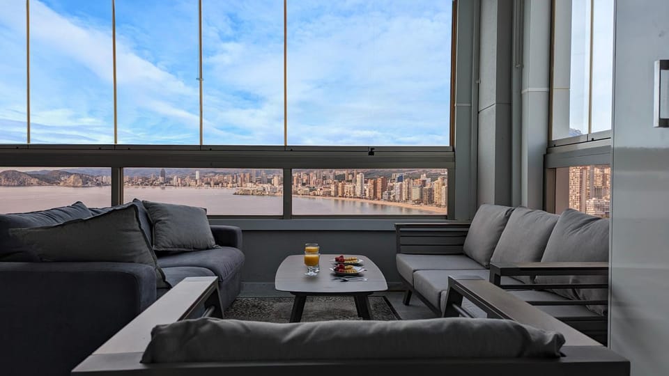 View (from property/room), Balcony/Terrace, Balcony/Terrace, Living room