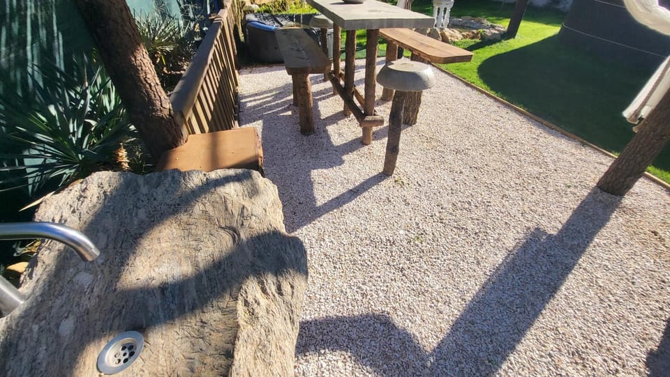 La Yourte Luxury tent in Narbonne