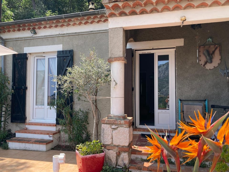 Property building, Patio