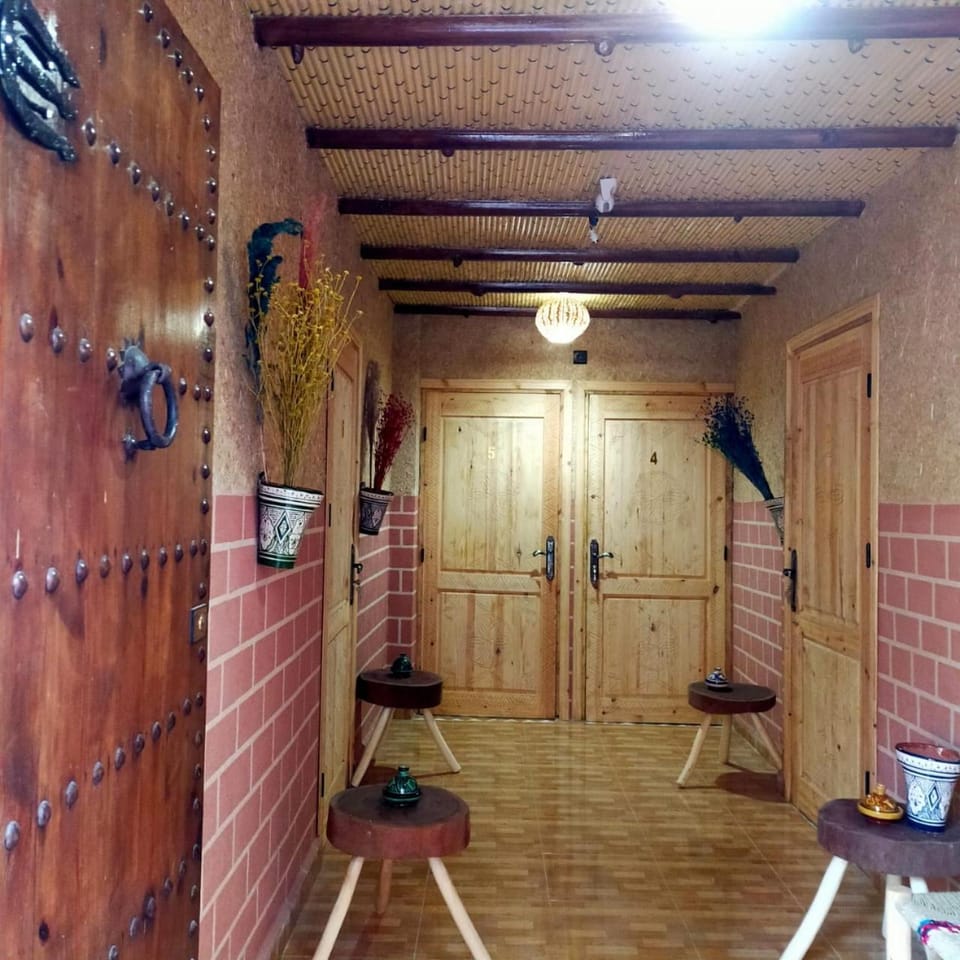 Facade/entrance, Internal: Not applicable to any particular room