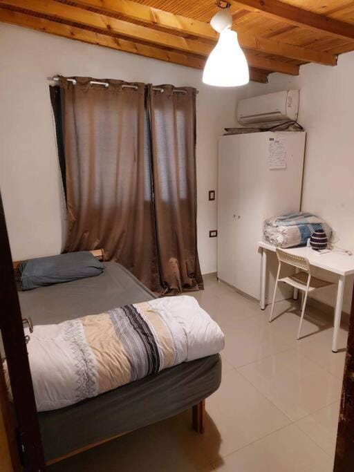 Bedroom, air conditioner