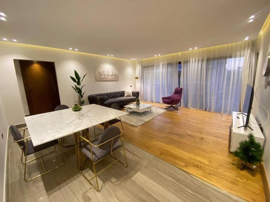 Luxurious Apartment LakeView 2BR 56 Apartment in New Cairo City