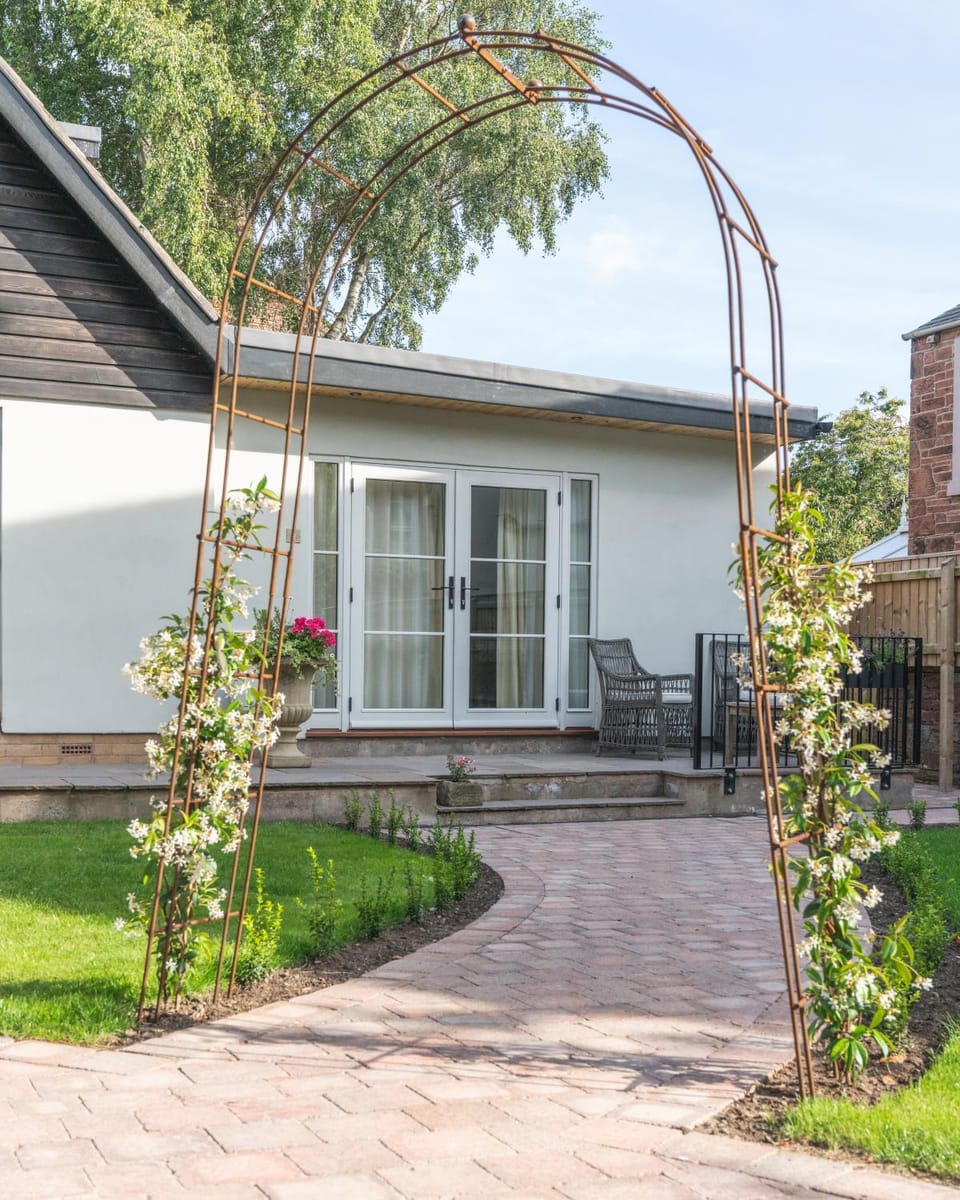 Property building, Facade/entrance, Garden view