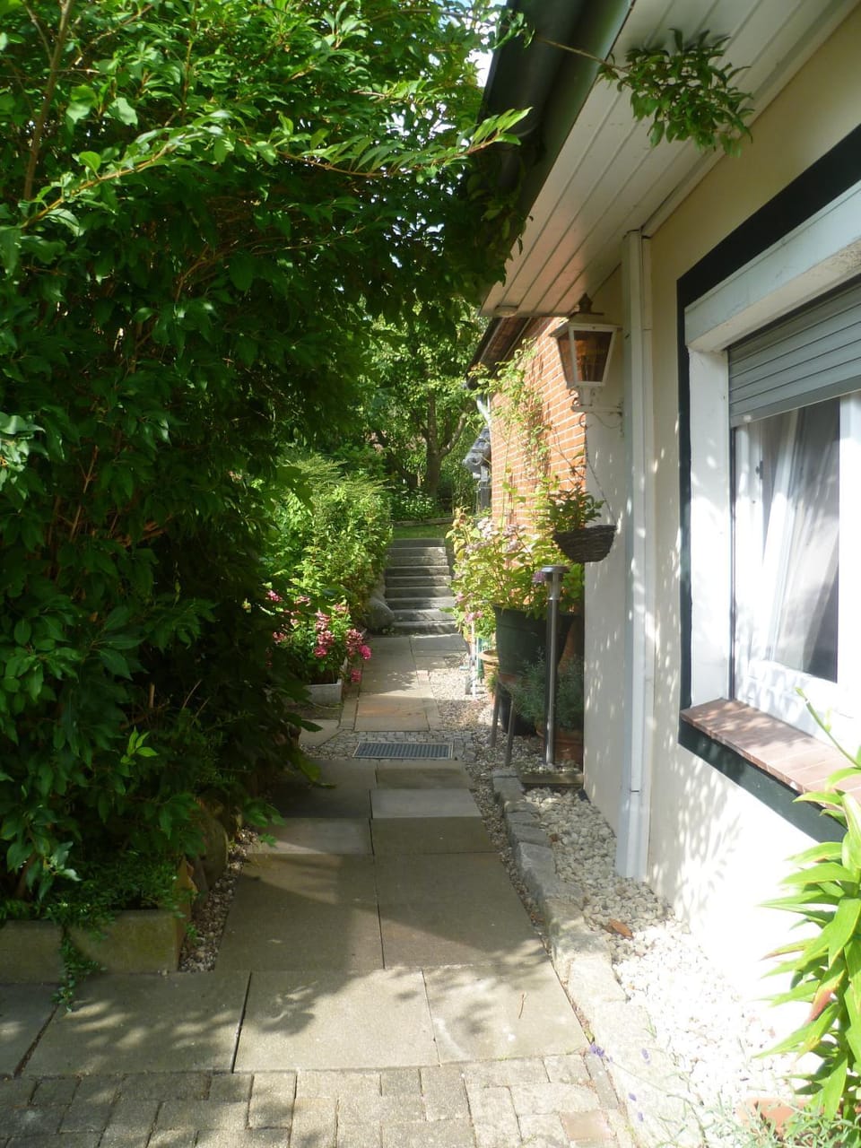 Day, Decorative detail