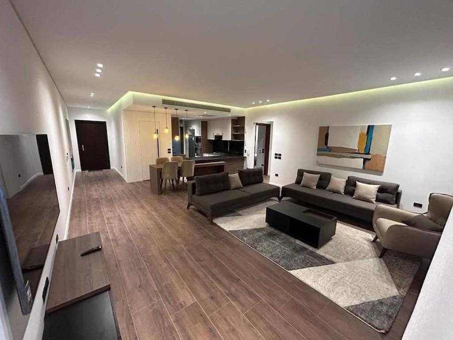Luxurious Lake View Flat Apartment in New Cairo City