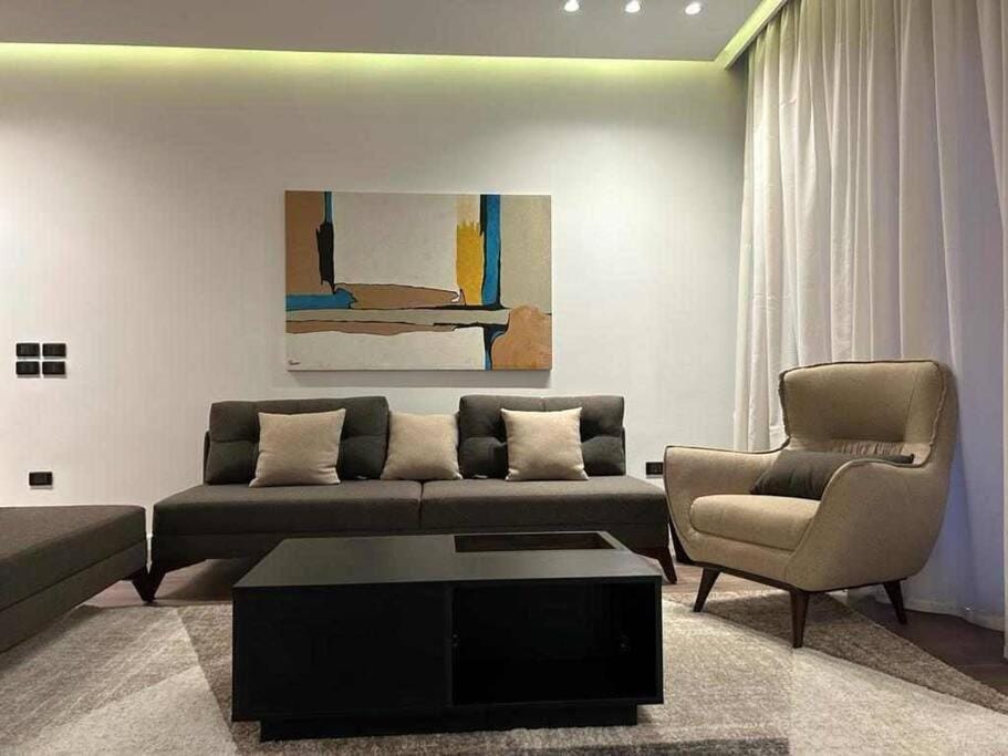 Luxurious Lake View Flat Apartment in New Cairo City
