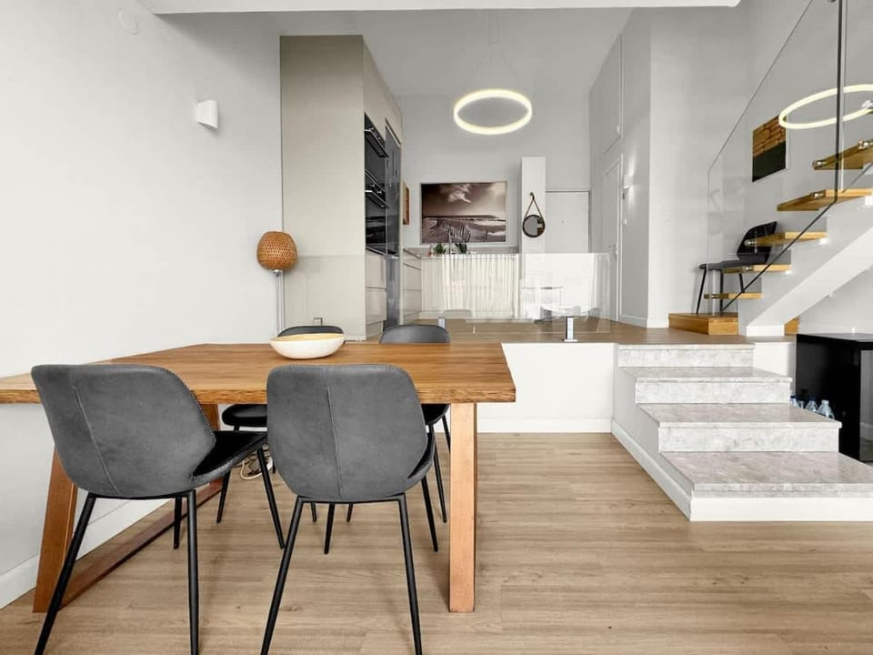 Beachfront Paradise Penthouse Apartment in Herzliya