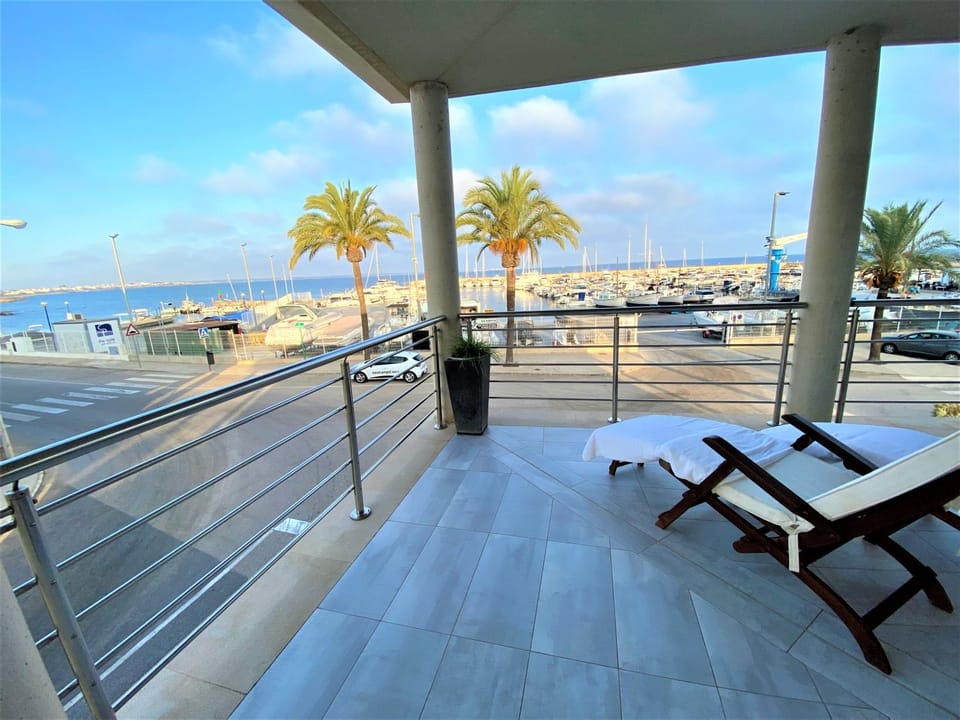 View (from property/room), Balcony/Terrace