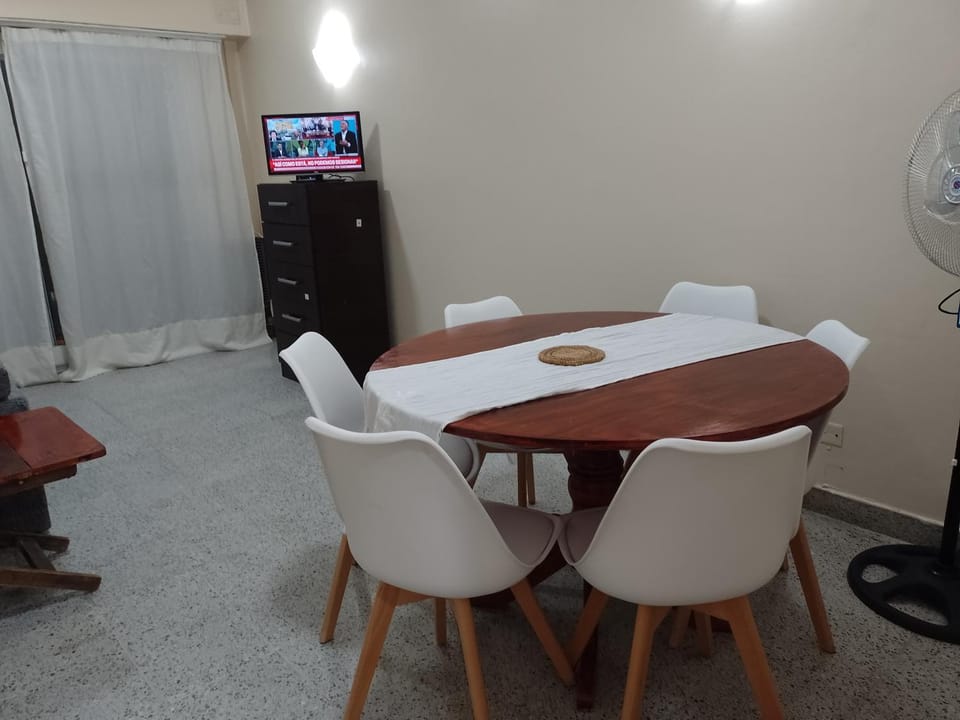 Communal lounge/ TV room, TV and multimedia, Living room, Dining area