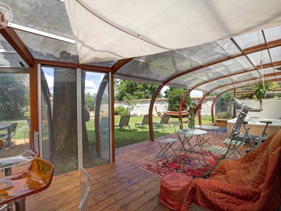 Gîte 200m² avec Spa et Sauna à Montbrison - FR-1-496-309 House in Auvergne-Rhône-Alpes