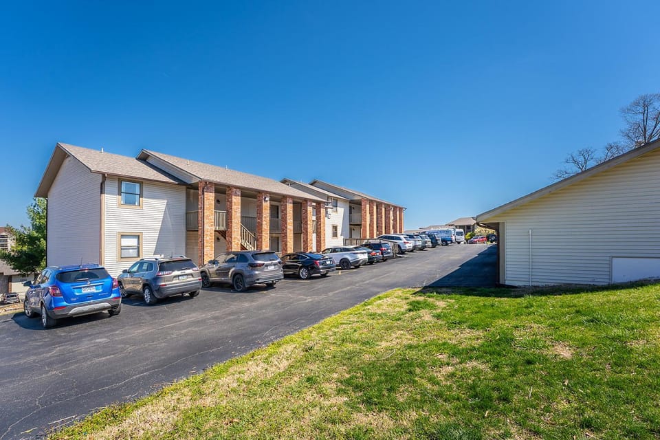 Branson Pointe Royale condo-Table Rock lake-free golf Apartment in Branson