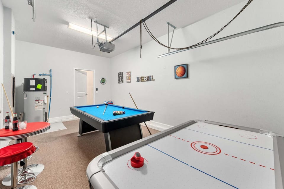 House near Disney w private pool & water park House in Four Corners