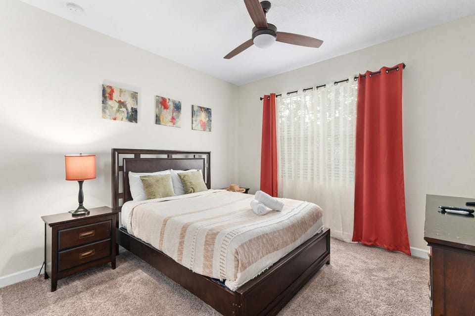 House near Disney w private pool & water park House in Four Corners