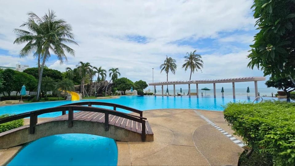 Day, Garden, Balcony/Terrace, Garden view, Pool view, Sea view, Swimming pool