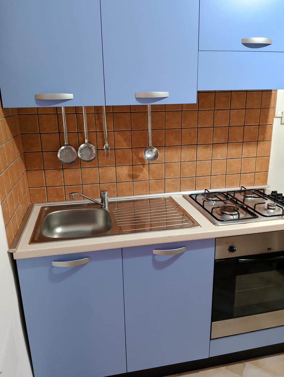 Kitchen or kitchenette, kitchen