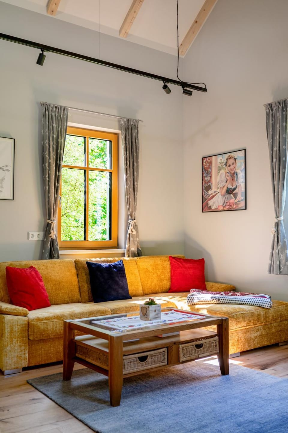 Living room, Seating area
