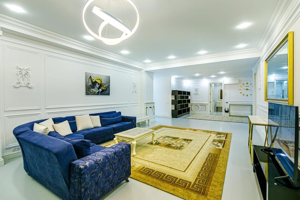 TV and multimedia, Kitchen or kitchenette, Living room