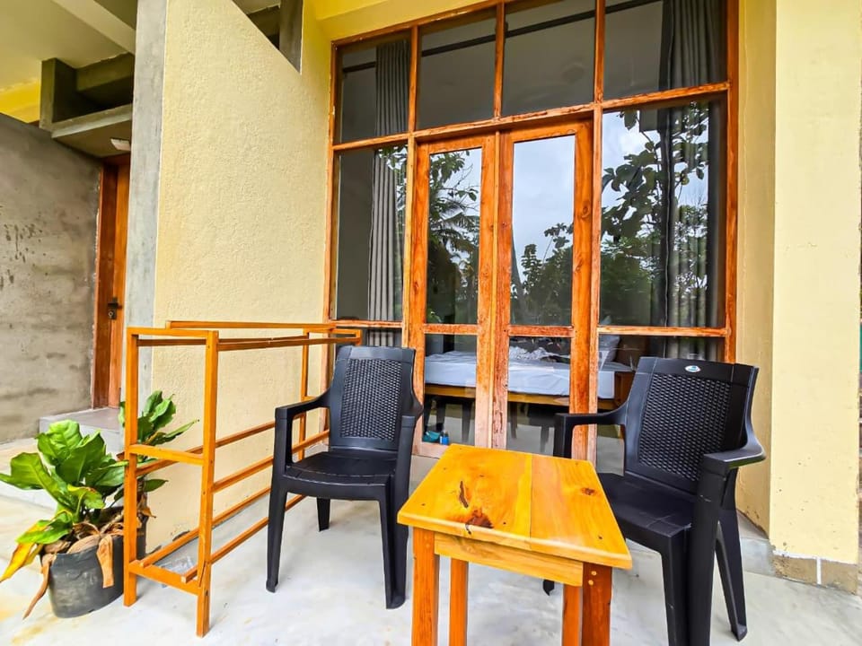 Patio, Day, Balcony/Terrace, Balcony/Terrace, Seating area