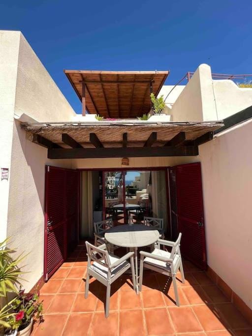 Patio, Balcony/Terrace, Dining area, Sea view