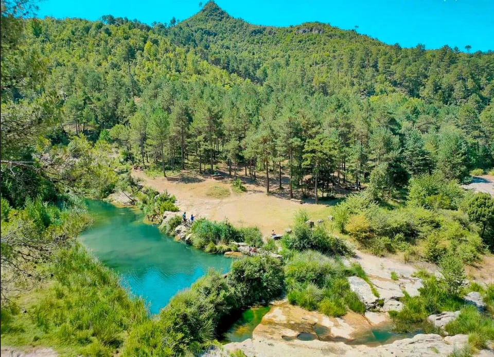 Nearby landmark, Natural landscape, Activities, Hiking, Swimming pool