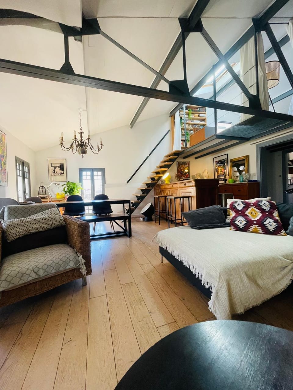 Loft Cosy de 120m2 en plein Centre-Ville à 2 pas de la Comédie Grande ou Petite Terrasse selon les mois Apartment in Montpellier