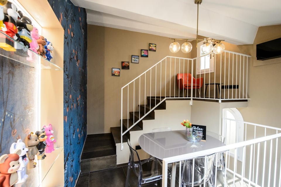 TV and multimedia, Dining area