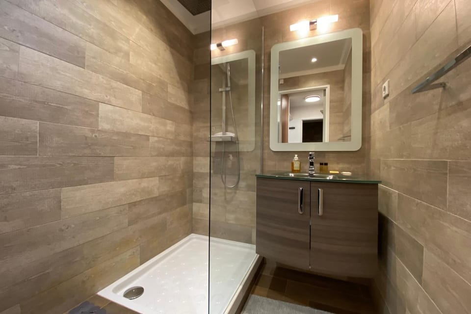 06BF - 7-person apartment facing the slopes Apartment in Piedmont