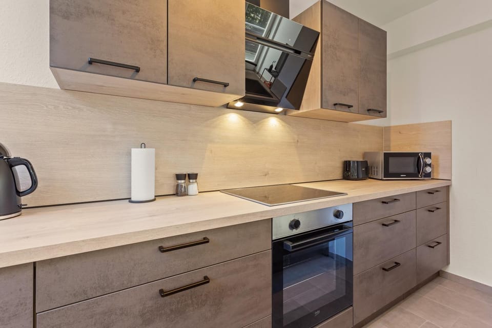 minibar, toaster, toaster, kitchen, kitchen