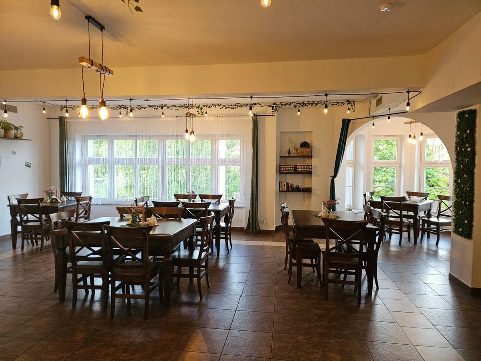 Restaurant/places to eat, Breakfast