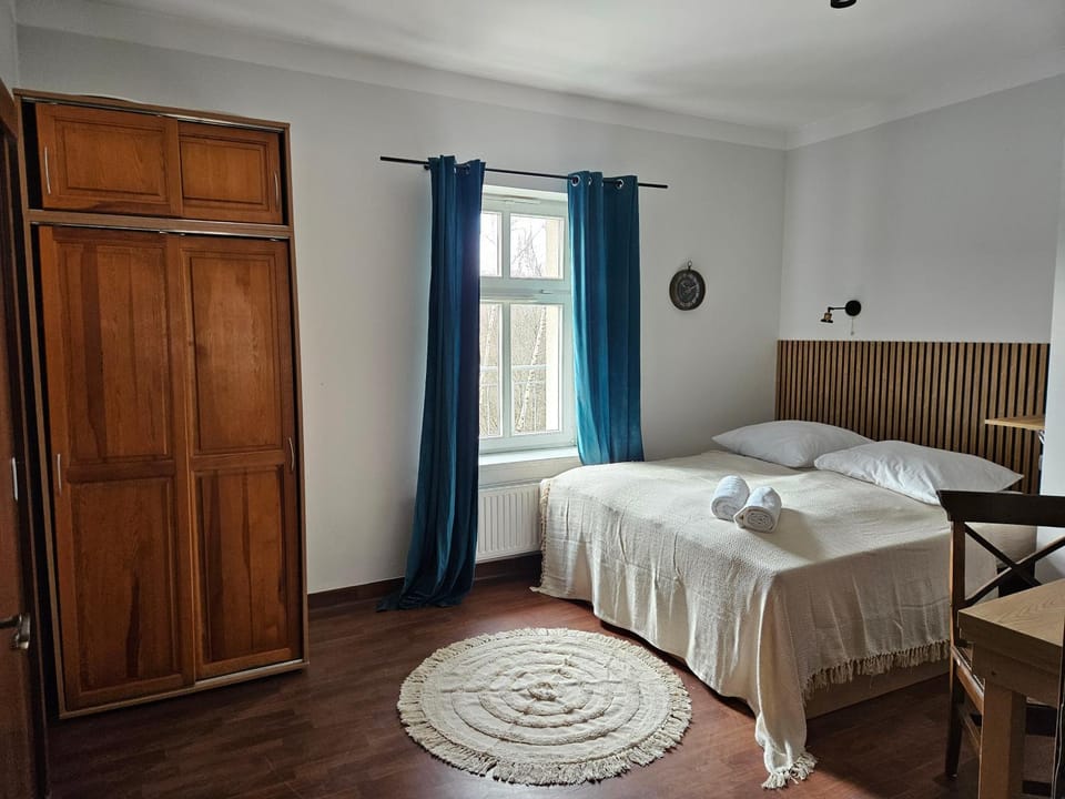 Bed, Bedroom, wardrobe