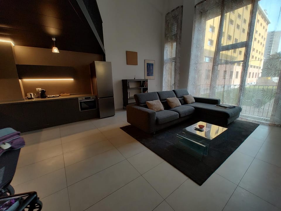 Kitchen or kitchenette, Living room, Seating area