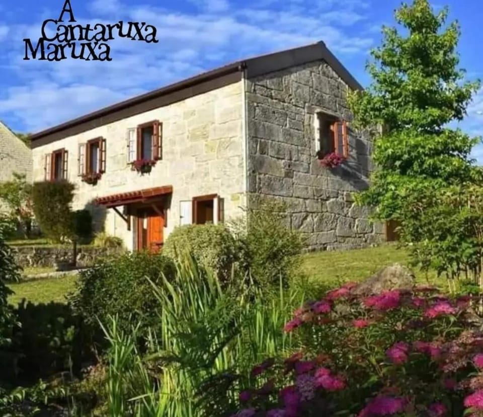 A Cantaruxa Maruxa Turismo Rural Country House in Galicia