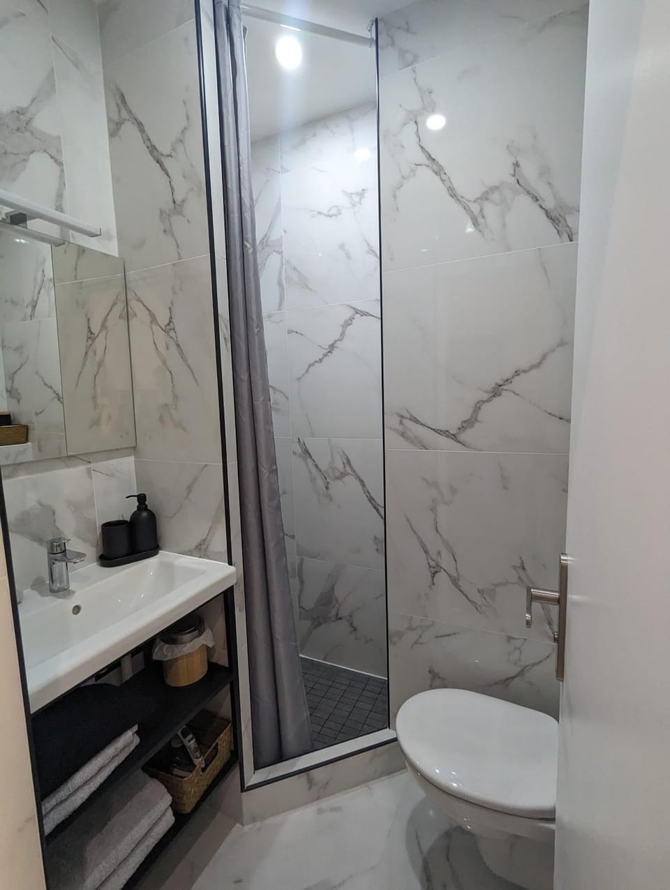 Shower, Bathroom