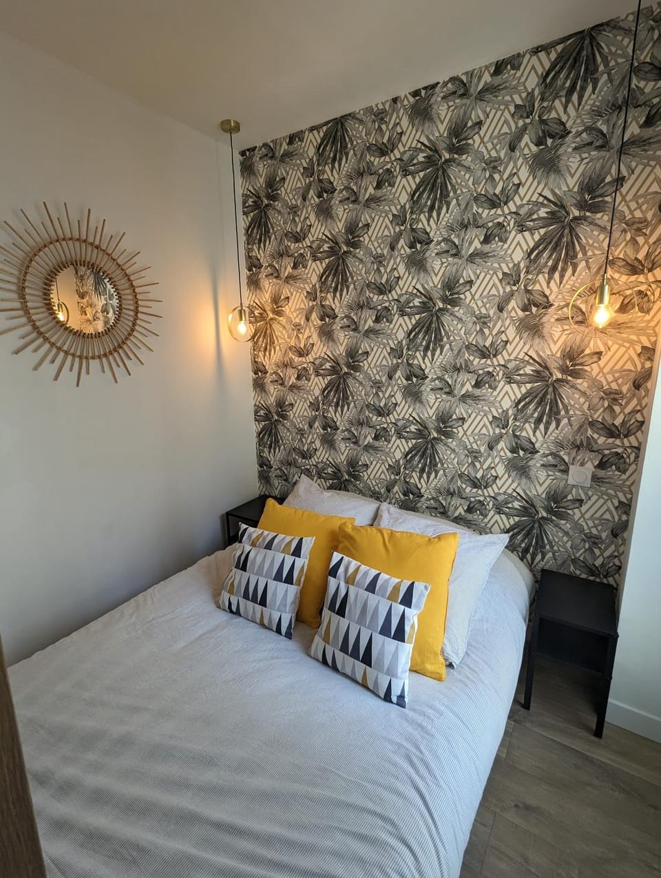 Bed, Bedroom