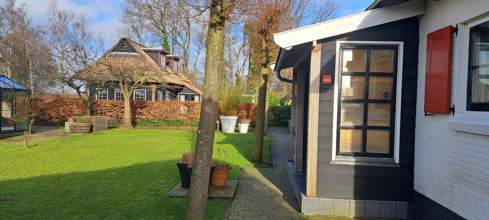 Waterjuffer Bed and Breakfast in Flevoland, Netherlands
