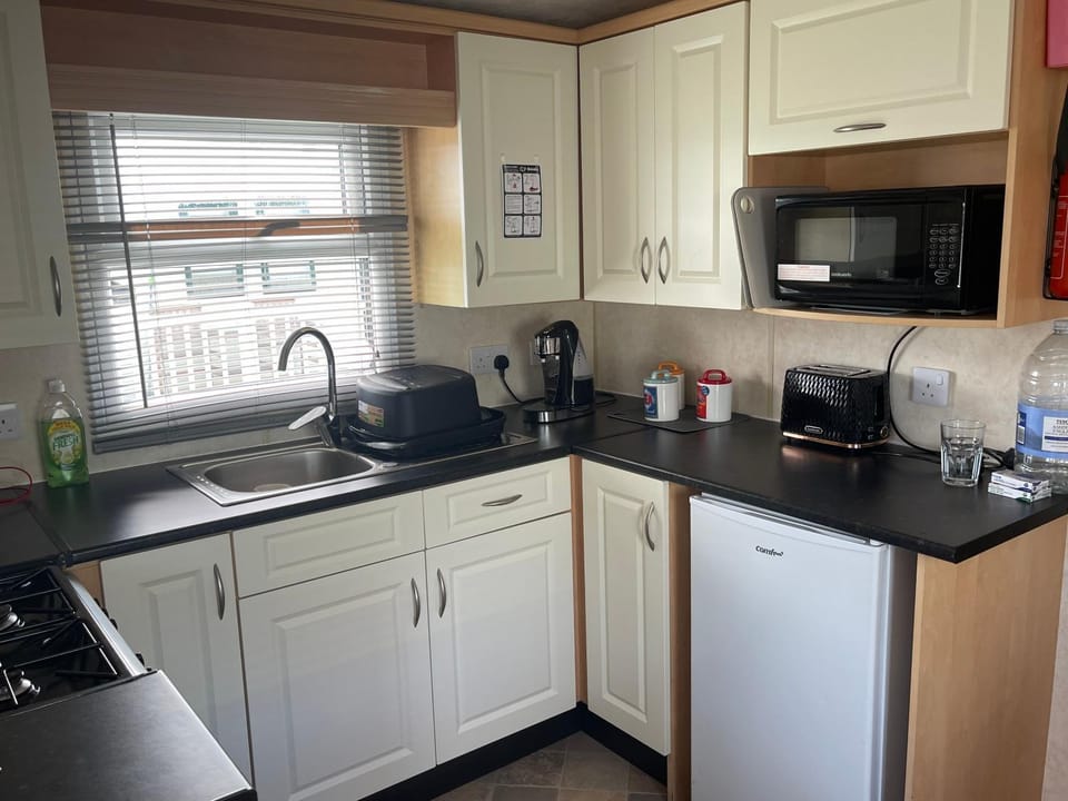 Blue 4 Caravan Ingoldmells skegness 6 berth 3 bedrooms House in Ingoldmells