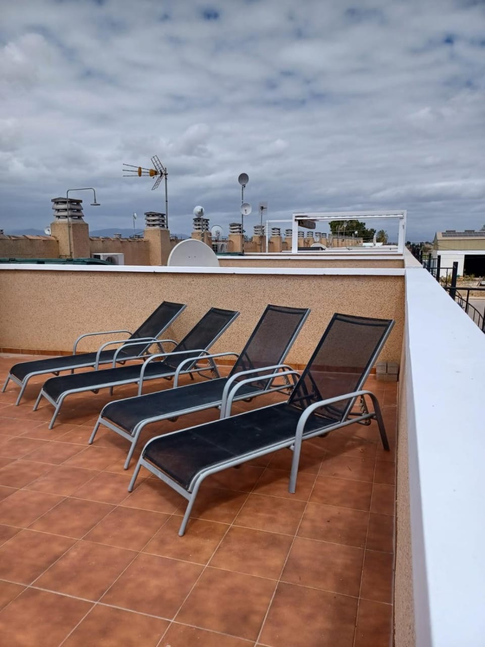 View (from property/room), Balcony/Terrace, sunbed